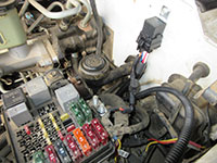 connecting fuel pump relay power to fuse box